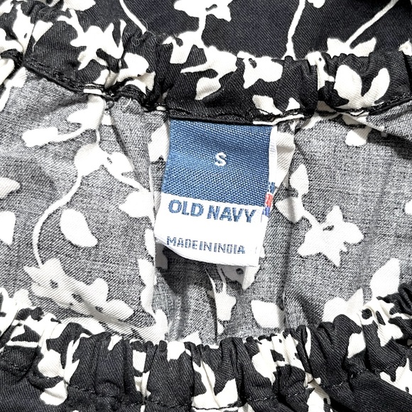 OLD NAVY Cotton Poplin Cutout Mini Dress - Black & Cream Floral Print - Picture 9 of 12